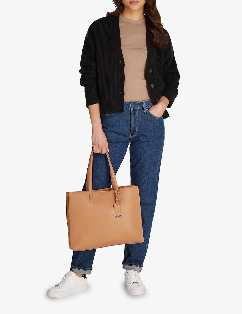 Medium Shopper CK