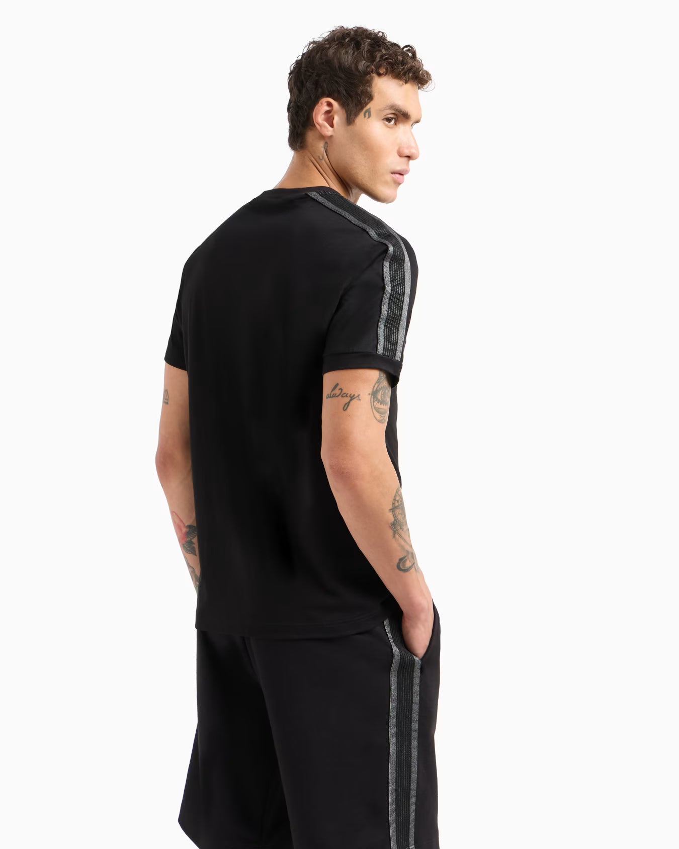 T-Shirt EA7