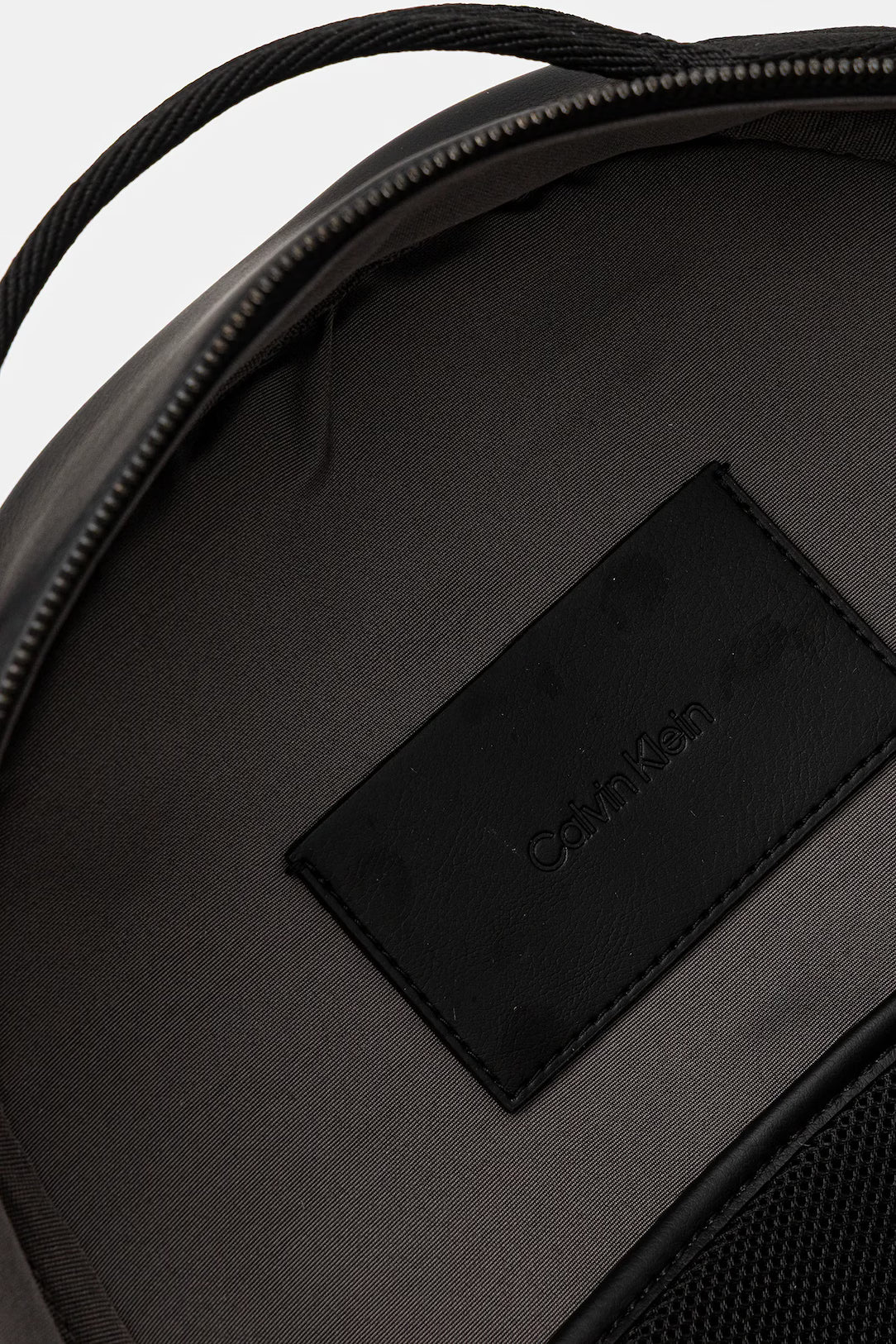 Bold Round BackPack Calvin Klein