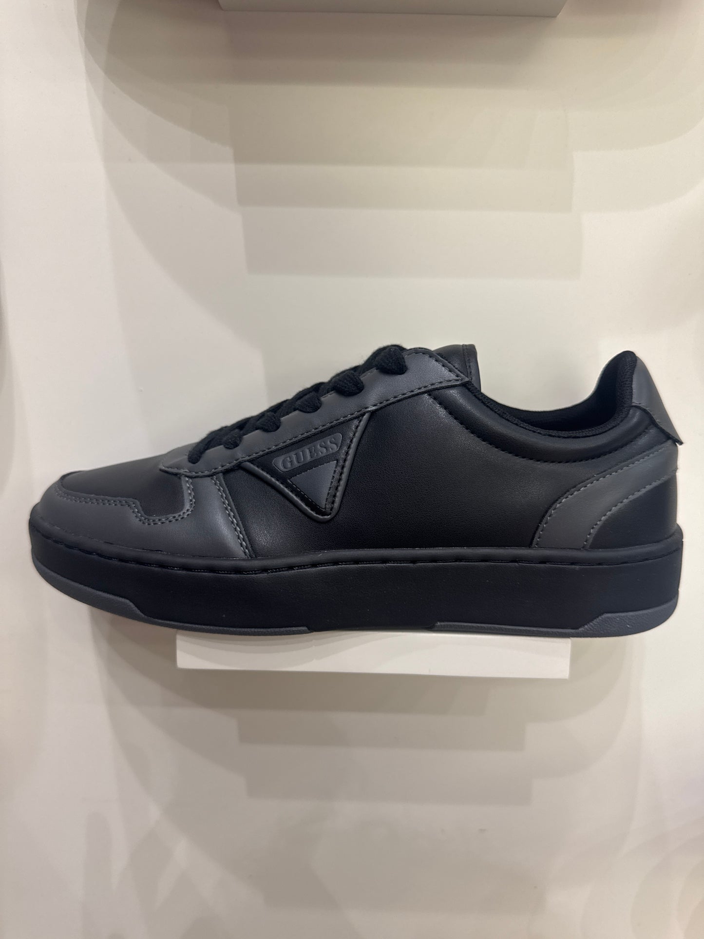 Sneakers Guess Vadik