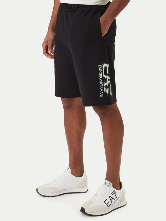 Shorts EA7