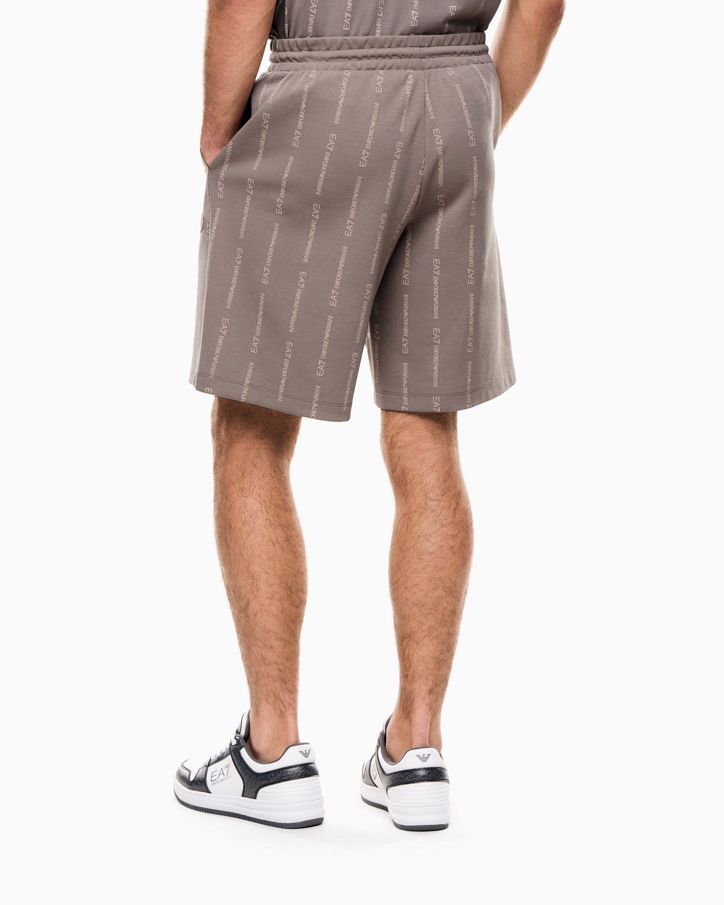 Shorts EA7