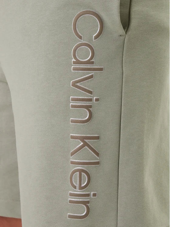 Short Calvin Klein