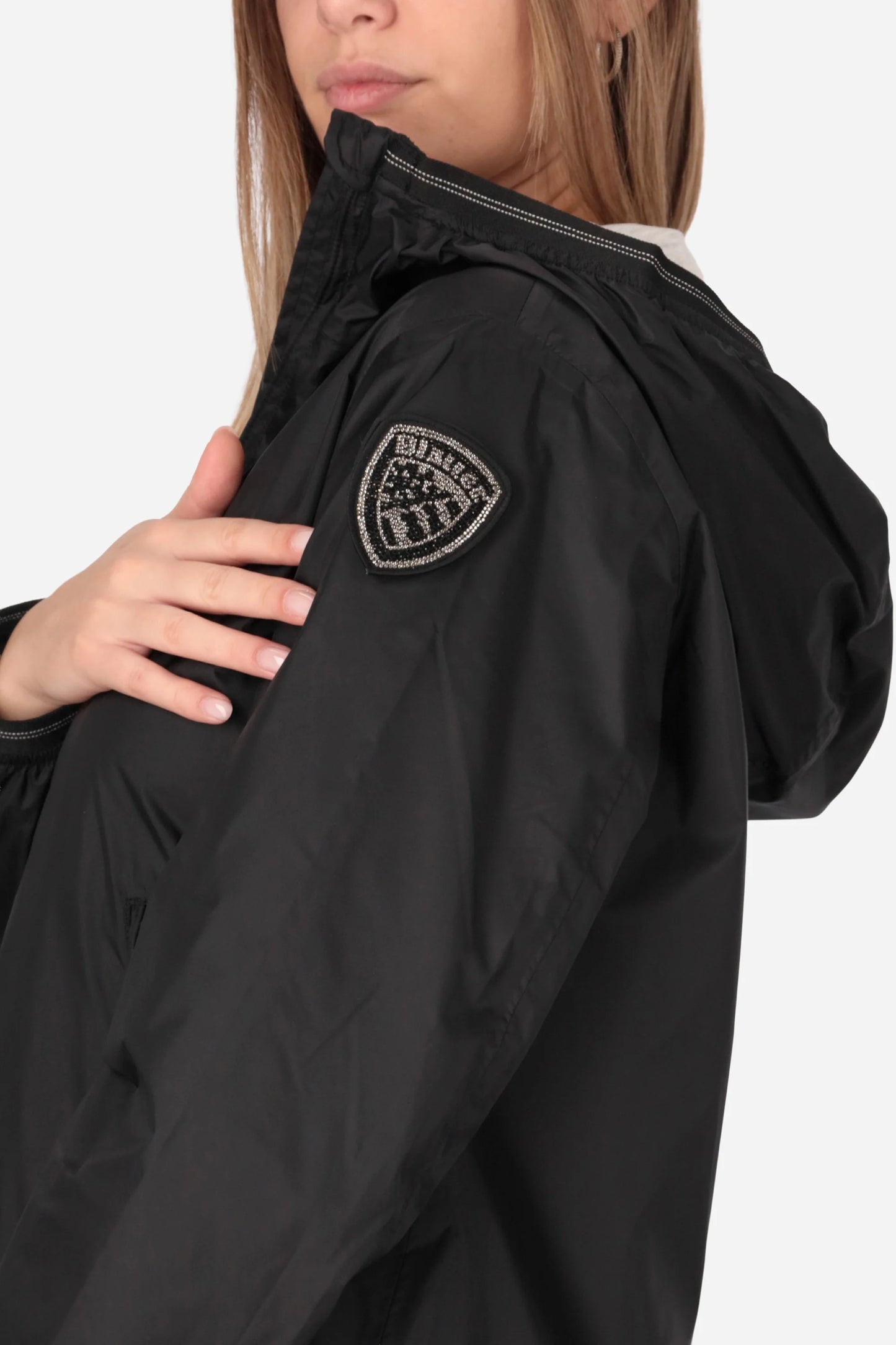Anawan Blauer