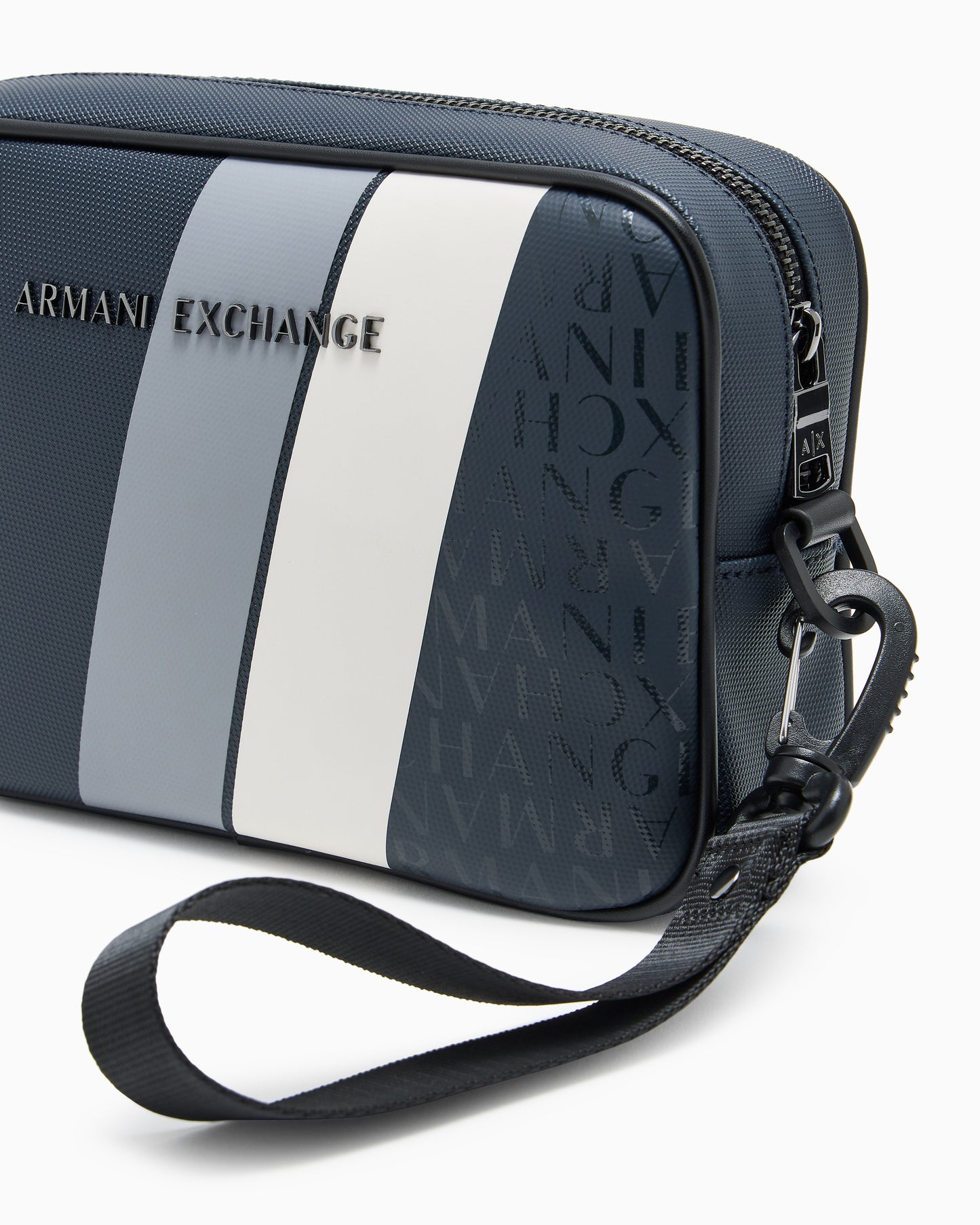 Dylan Beauty case Armani Exchange