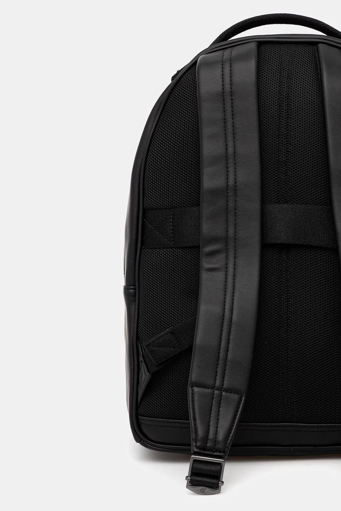 Bold Round BackPack Calvin Klein
